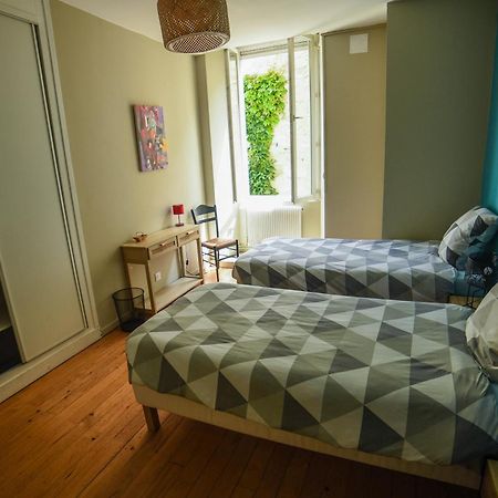 Amani Hostel La Réole Zewnętrze zdjęcie