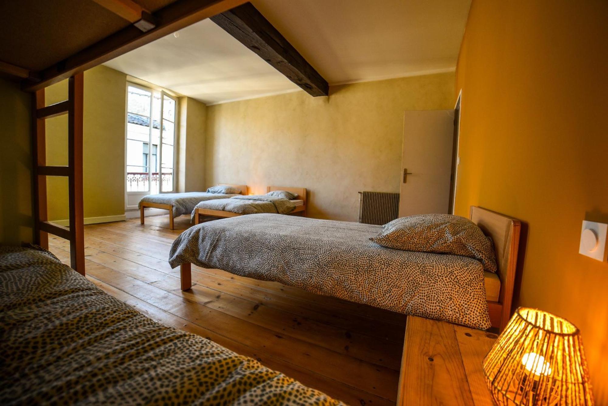 Amani Hostel La Réole Zewnętrze zdjęcie